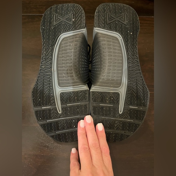 Nike Metcon Black and Gray women's athletic shoes - Picture 4 of 6